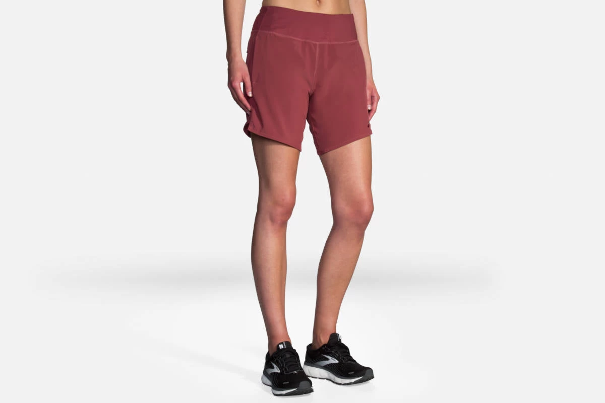 Women's Brooks Chaser 7" Short - Image 2