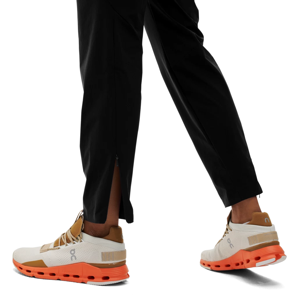 On Running Women's On Lightweight Pants - 236.00707 - Image 4